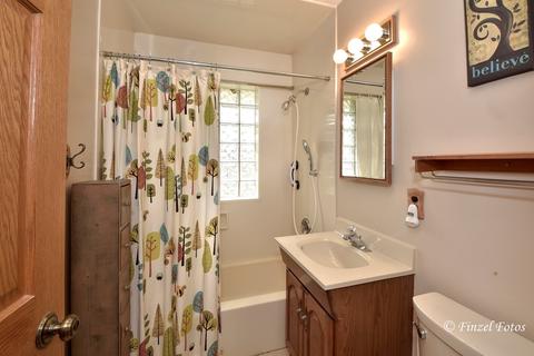 3715 Weingart Rd, Johnsburg, IL 60051 photo 11