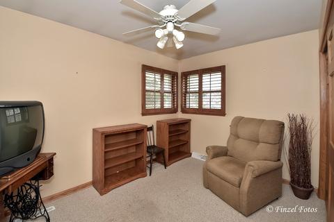 3715 Weingart Rd, Johnsburg, IL 60051 photo 12