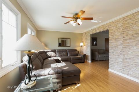 2037 Greenfield Rd, Hoffman Estates, IL 60169 photo 2
