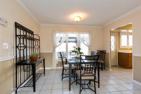 2037 Greenfield Rd, Hoffman Estates, IL 60169 photo 4