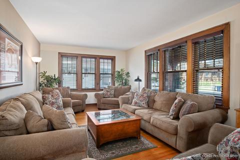 340 Wheelock St, Elgin, IL 60123 photo 3