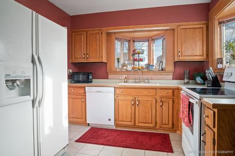 340 Wheelock St, Elgin, IL 60123 photo 6