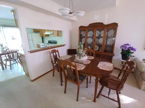 4548 Topaz Dr, Hoffman Estates, IL 60192 photo 3