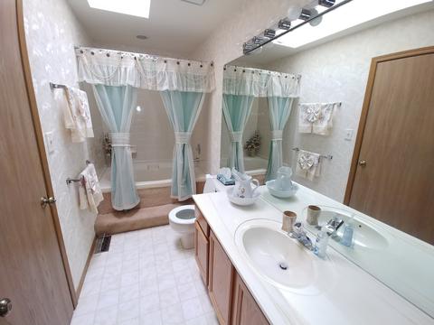 4548 Topaz Dr, Hoffman Estates, IL 60192 photo 10