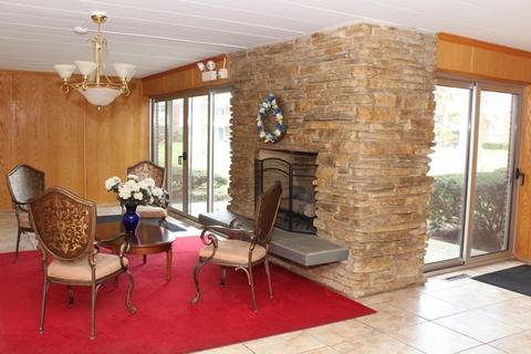 100 Deborah Ln #A22, Wheeling, IL 60090 photo 2