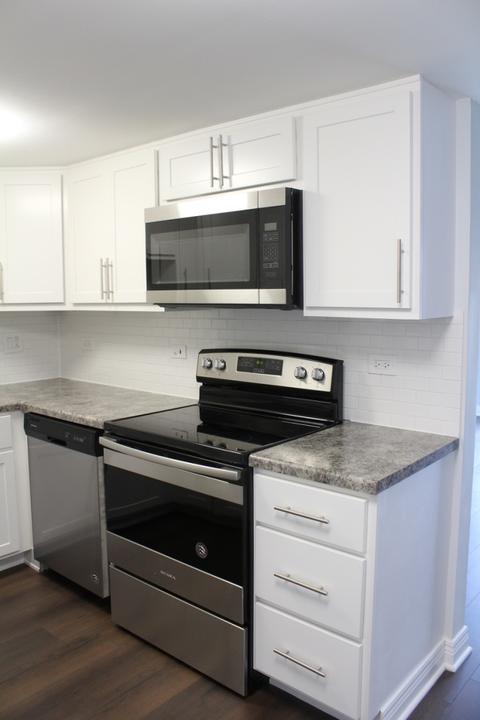 100 Deborah Ln #A22, Wheeling, IL 60090 photo 4