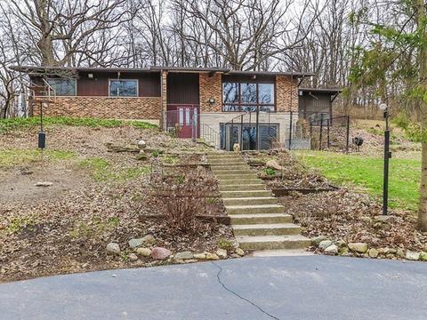 5465 Edgewood Dr, Algonquin, IL 60102 photo 2