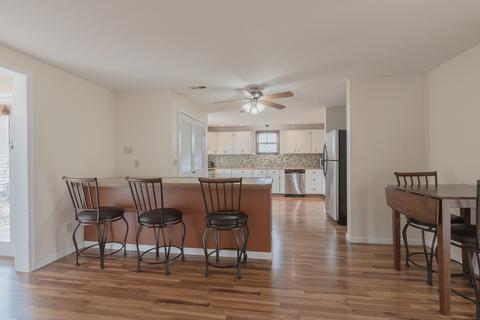 107 E Columbia St, Danvers, IL 61732 photo 5