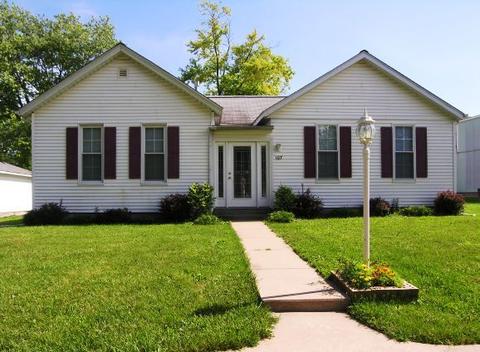 107 E Columbia St, Danvers, IL 61732 photo 30