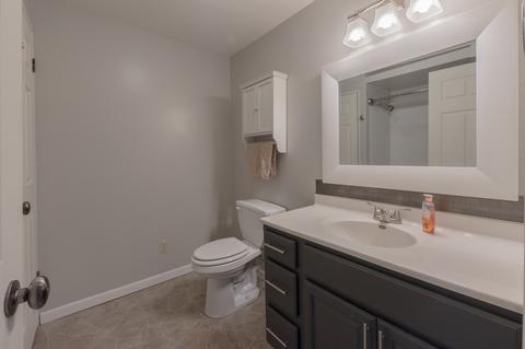 107 E Columbia St, Danvers, IL 61732 photo 15