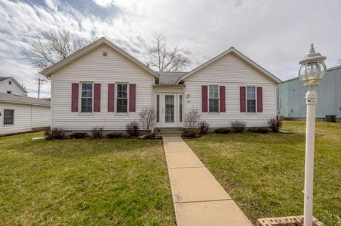 107 E Columbia St, Danvers, IL 61732 photo 1