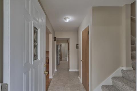 2218 Georgetown Dr, Champaign, IL 61821 photo 5