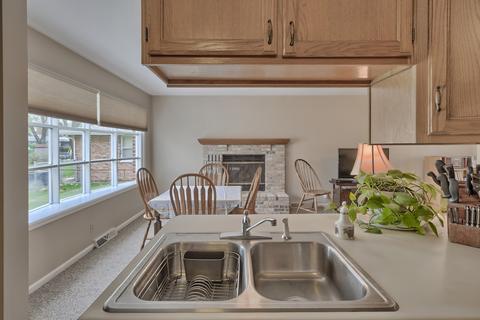 2218 Georgetown Dr, Champaign, IL 61821 photo 13