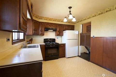 230 Dulles Rd, Des Plaines, IL 60016 photo 7