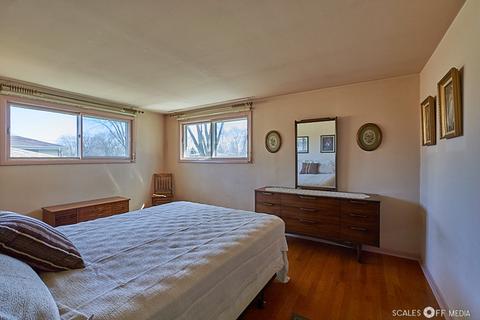 230 Dulles Rd, Des Plaines, IL 60016 photo 15