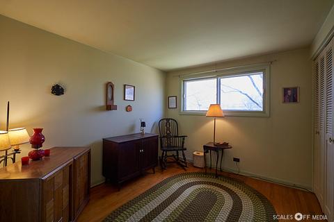 230 Dulles Rd, Des Plaines, IL 60016 photo 12