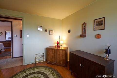 230 Dulles Rd, Des Plaines, IL 60016 photo 13