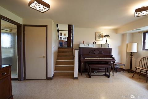 230 Dulles Rd, Des Plaines, IL 60016 photo 22