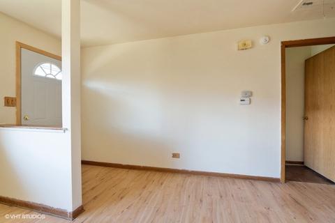 839 Valley Stream Dr #C, Wheeling, IL 60090 photo 2