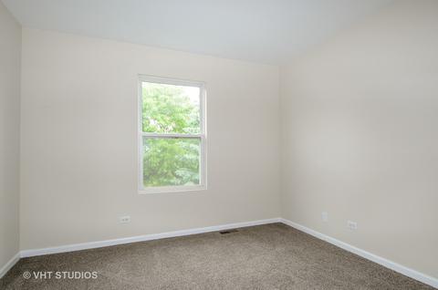 4054 Boulder Ct, Aurora, IL 60504 photo 9