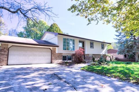 210 Robert Dr, Normal, IL 61761 photo 1