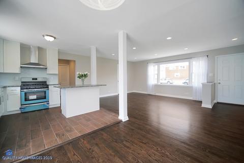 9436 Sumac Rd, Des Plaines, IL 60016 photo 4