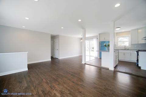 9436 Sumac Rd, Des Plaines, IL 60016 photo 2