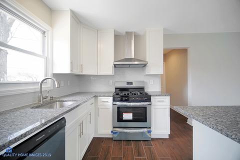9436 Sumac Rd, Des Plaines, IL 60016 photo 8