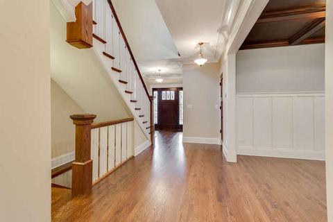 424 E Illinois St, Wheaton, IL 60187 photo 4