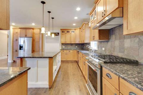 424 E Illinois St, Wheaton, IL 60187 photo 12