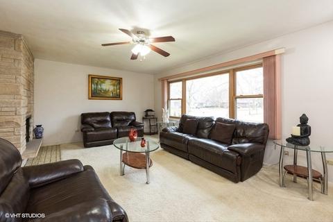 973 Stephen Ave, Elgin, IL 60123 photo 3