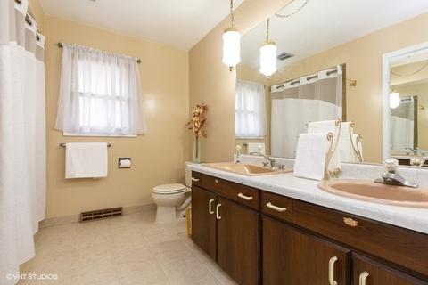 973 Stephen Ave, Elgin, IL 60123 photo 12