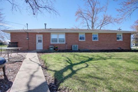122 E Park, Elliott, IL 60933 photo 4