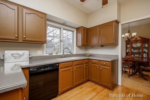621 Dogleg Ln, Bartlett, IL 60103 photo 6