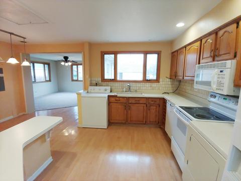993 S 6th Ave, Des Plaines, IL 60016 photo 5