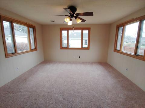 993 S 6th Ave, Des Plaines, IL 60016 photo 2
