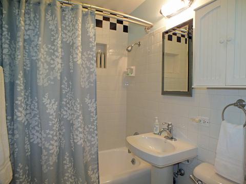 843 E Grant Dr, Des Plaines, IL 60016 photo 21