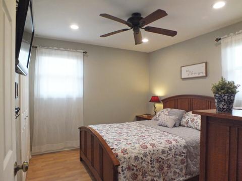 843 E Grant Dr, Des Plaines, IL 60016 photo 15