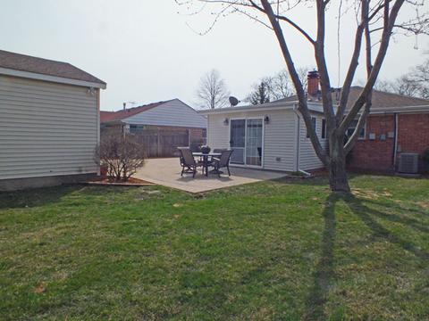 843 E Grant Dr, Des Plaines, IL 60016 photo 26