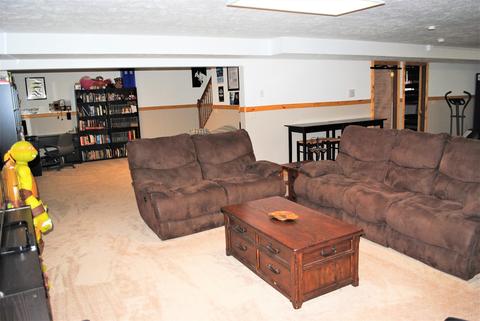 405 Sunset Dr, Colfax, IL 61728 photo 19
