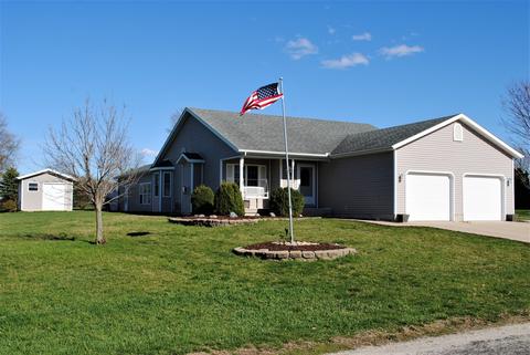 405 Sunset Dr, Colfax, IL 61728 photo 1