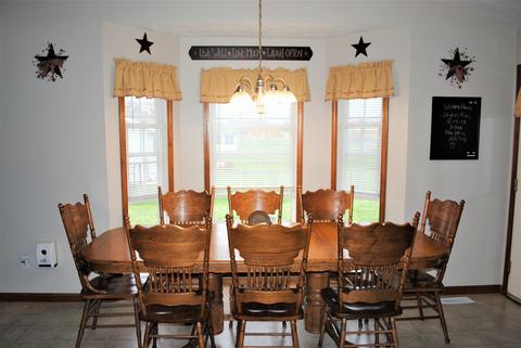 405 Sunset Dr, Colfax, IL 61728 photo 7