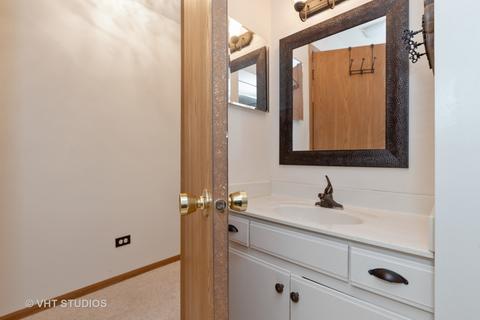 633 Mallard Ct #C1, Bartlett, IL 60103 photo 9
