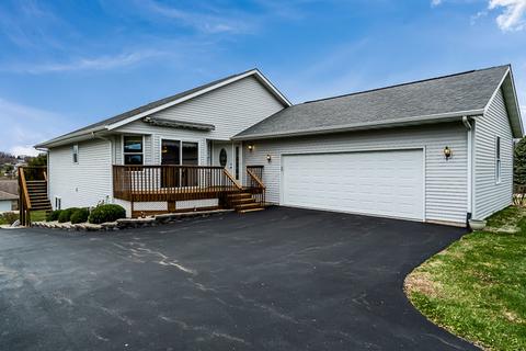 1383 Pier Dr, Davis, IL 61019 photo 2