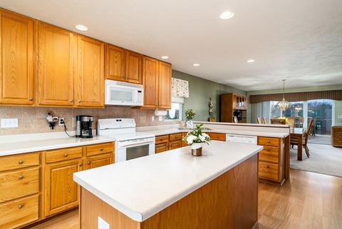 1383 Pier Dr, Davis, IL 61019 photo 9
