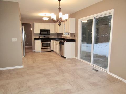 1860 E Ivy Cir, Lindenhurst, IL 60046 photo 7