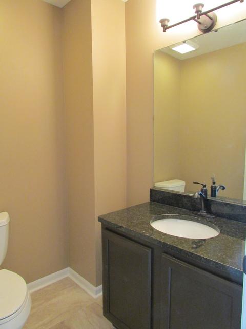1860 E Ivy Cir, Lindenhurst, IL 60046 photo 11