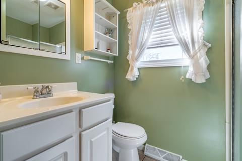17600 Maple St, Lansing, IL 60438 photo 11