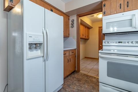 17600 Maple St, Lansing, IL 60438 photo 13