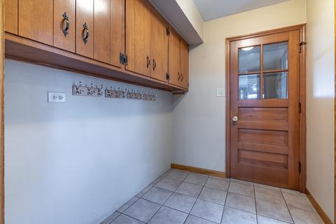 17600 Maple St, Lansing, IL 60438 photo 12